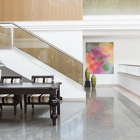 马里尼亚大金塔度假酒店 酒店